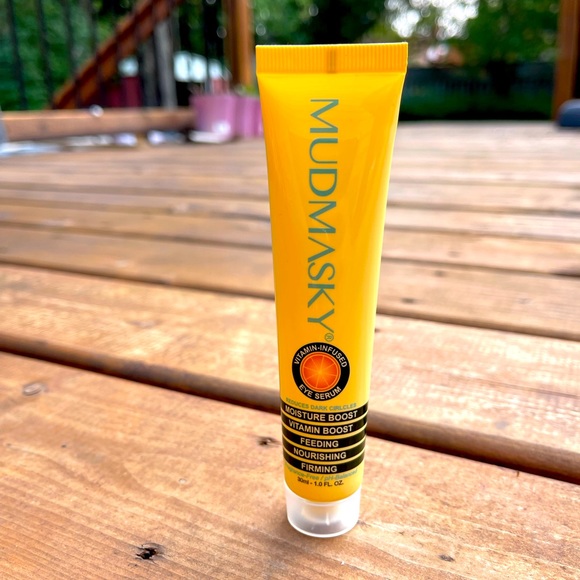 🌸MUDMASKY EYE SERUM WITH VITAMIN C🌸 - Picture 2 of 4